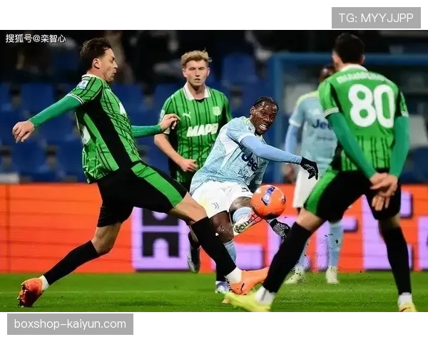 意甲第29轮赛前:萨索洛公布对阵那不勒斯大名单,贝拉尔迪伤愈复出 意甲第29轮赛前:萨索洛公布对阵那不勒斯大名单,贝拉尔迪伤愈复出