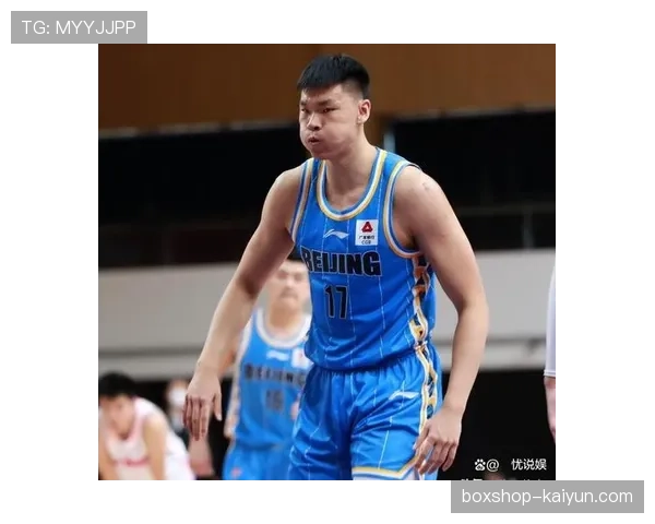 CBA拟推出“忠诚球员”特例,为效力单一球队超十年的球员提供额外顶薪名额 CBA拟推出“忠诚球员”特例,为效力单一球队超十年的球员提供额外顶薪名额